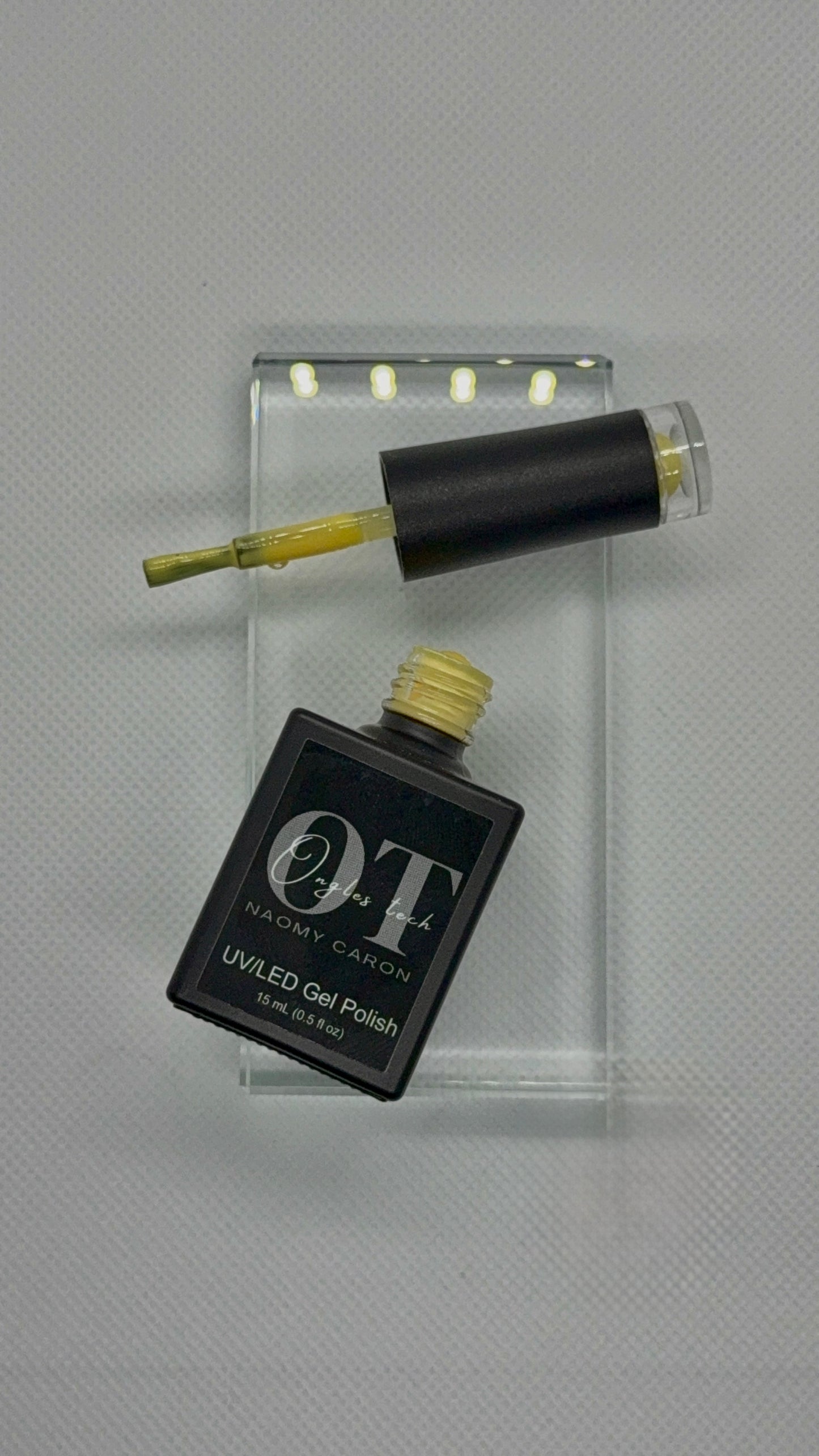 Gel polish banane